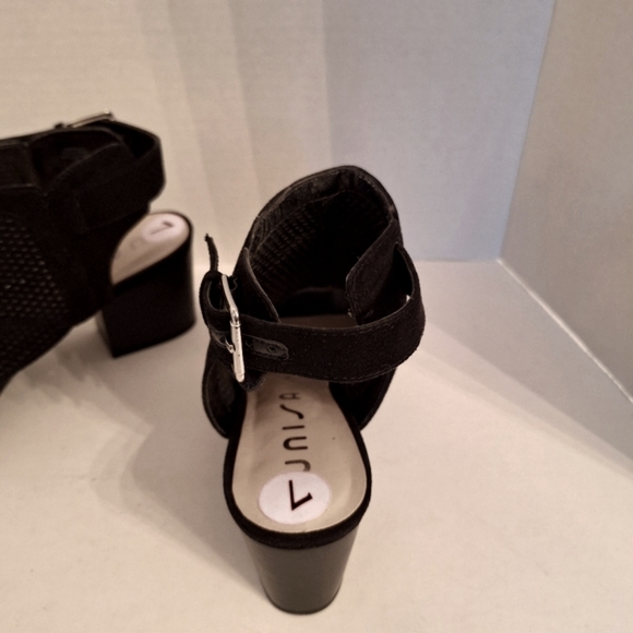 Ladies shoes - Picture 6 of 10